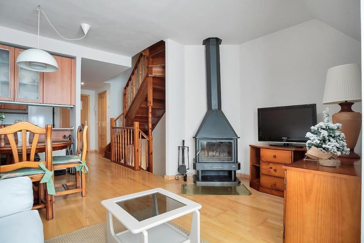 Argualas Triplex Con Piscina 팬틱코사 외부 사진